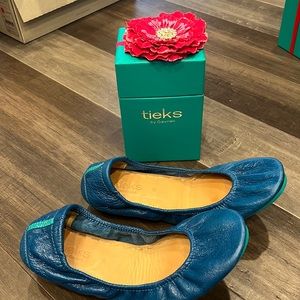 Tieks